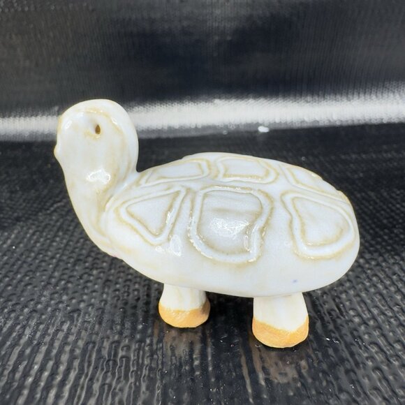 Vintage Hand Made Pottery Stoneware Turtle Figurine Small Figure Hand Crafted - Picture 7 of 11